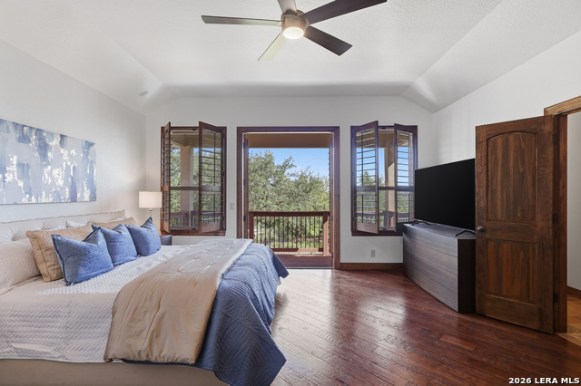 Image 32 of 55 For 1219 Via Se Villa