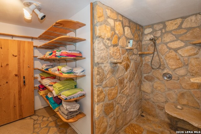 Image 22 of 45 For 3655 North Seco Road