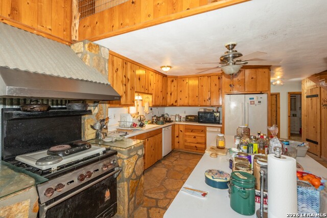 Image 26 of 45 For 3655 North Seco Road