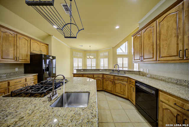 Image 12 of 50 For 435 Paradise Pt