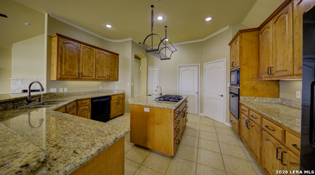 Image 16 of 50 For 435 Paradise Pt