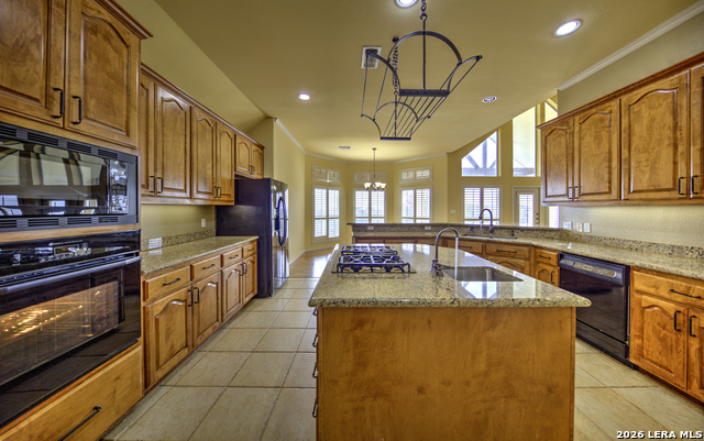 Image 18 of 50 For 435 Paradise Pt