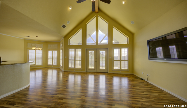 Image 23 of 50 For 435 Paradise Pt