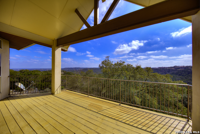 Image 24 of 50 For 435 Paradise Pt