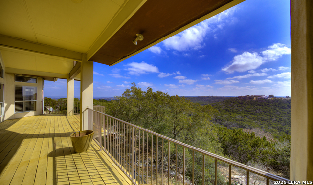 Image 26 of 50 For 435 Paradise Pt