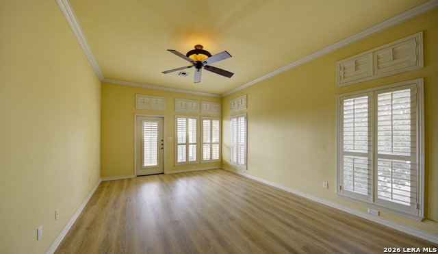 Image 29 of 50 For 435 Paradise Pt