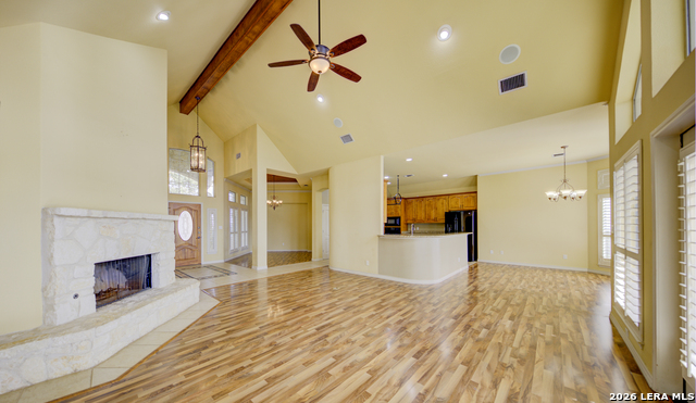 Image 9 of 50 For 435 Paradise Pt