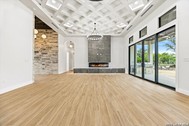 Image 11 of 42 For 577 Private Road 3702