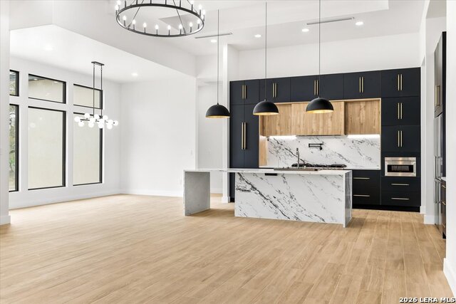 Image 22 of 42 For 577 Private Road 3702