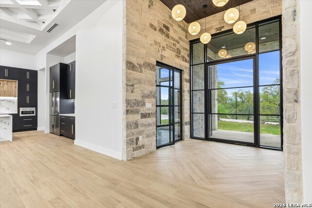 Image 7 of 42 For 577 Private Road 3702