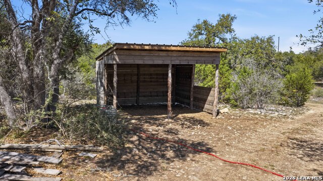 Listing photo id 23 for 11387 Fm 32  