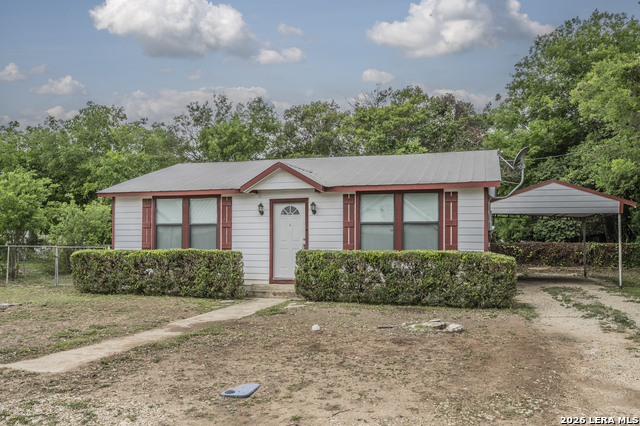 Details for 1608 Avenue J, Hondo, TX 78861