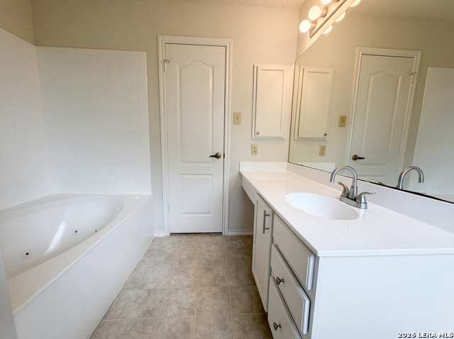 Image 6 of 17 For 18625 Wooded Crk