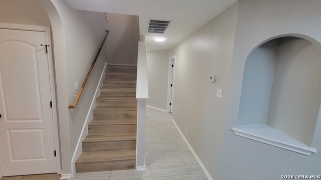 Image 11 of 27 For 8019 Wever Xing