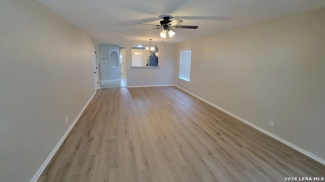 Image 2 of 27 For 8019 Wever Xing