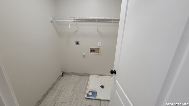 Image 25 of 27 For 8019 Wever Xing