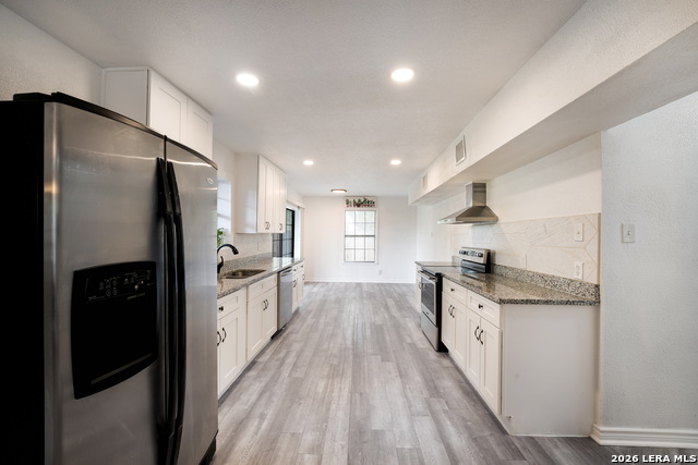 Image 32 of 35 For 8265 Utopia Blvd