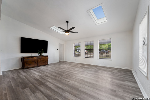 Image 4 of 35 For 8265 Utopia Blvd