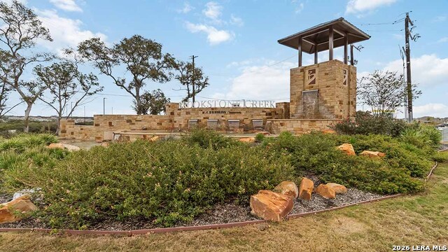 Image 32 of 52 For 5204 Beck Path