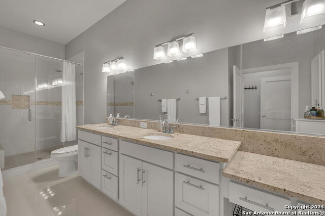 Image 25 of 50 For 728 Guenther St E