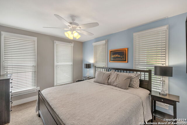 Image 35 of 50 For 728 Guenther St E