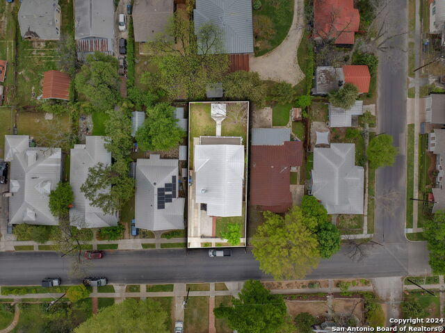 Image 50 of 50 For 728 Guenther St E