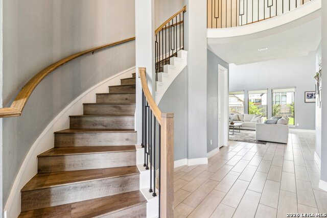 Image 2 of 24 For 1907 Peres St