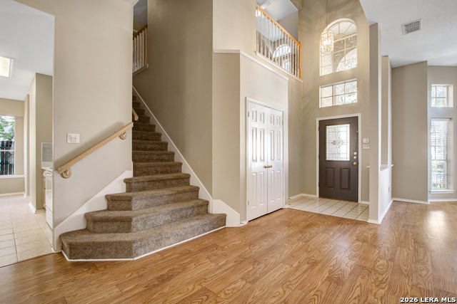 Image 3 of 28 For 6438 Lost Holly