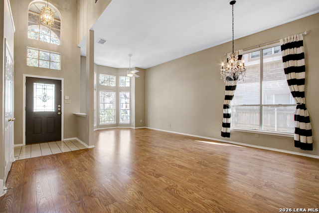 Image 4 of 28 For 6438 Lost Holly