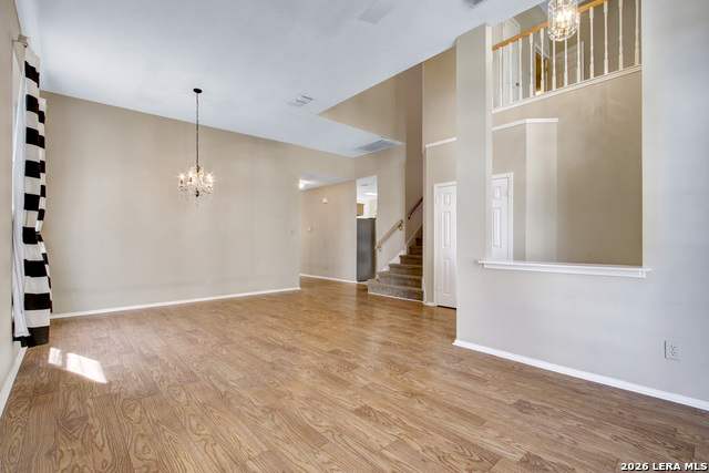 Image 5 of 28 For 6438 Lost Holly