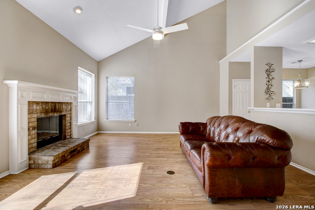 Image 7 of 28 For 6438 Lost Holly