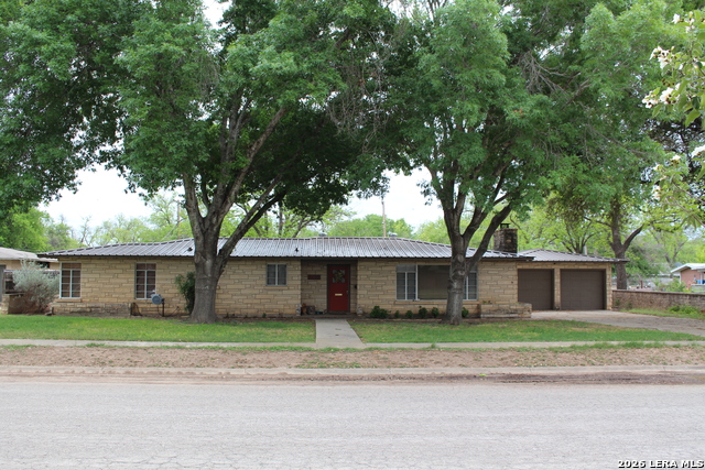 Details for 803 Cherry  , Uvalde, TX 78801