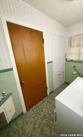 Image 13 of 14 For 803 Cherry  