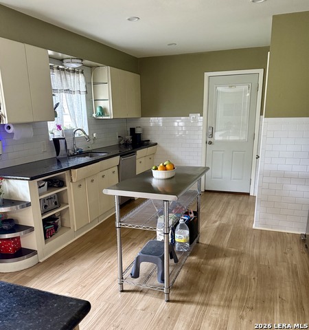 Image 7 of 14 For 803 Cherry  