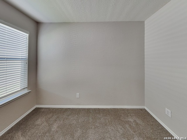 Listing photo id 10 for 4330 Safe  