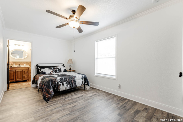 Image 10 of 23 For 5747 White Feather St