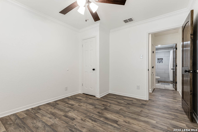 Image 16 of 23 For 5747 White Feather St