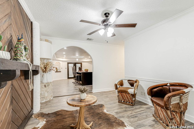 Image 6 of 23 For 5747 White Feather St