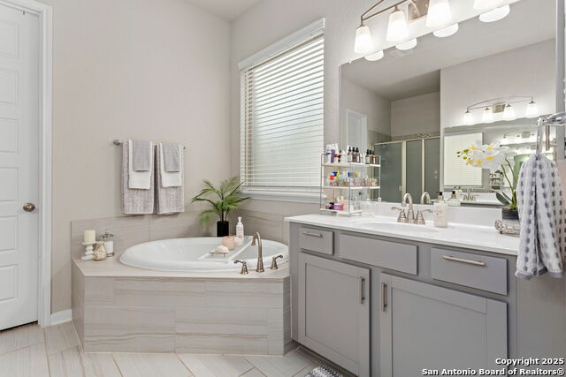 Image 14 of 43 For 23107 Evangeline