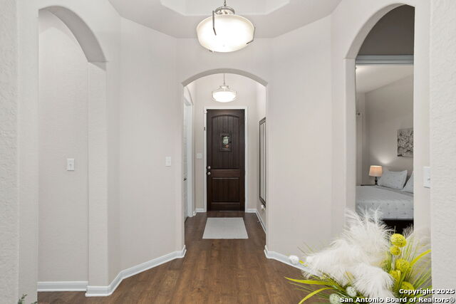 Image 5 of 43 For 23107 Evangeline