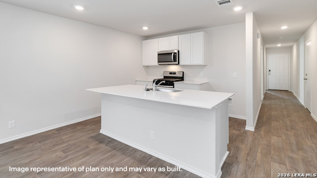 Image 3 of 77 For 472 American Robin Way