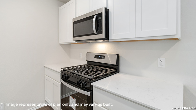 Image 8 of 77 For 472 American Robin Way