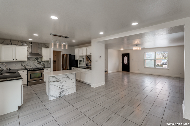 Image 11 of 28 For 7231 Dwarf Palm