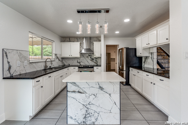 Image 8 of 28 For 7231 Dwarf Palm