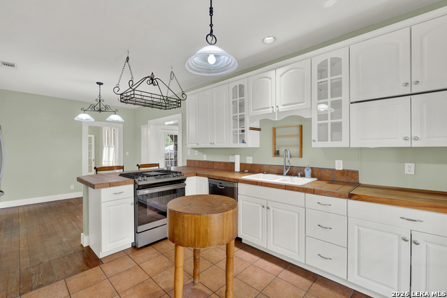 Image 11 of 36 For 465 Union Ave S