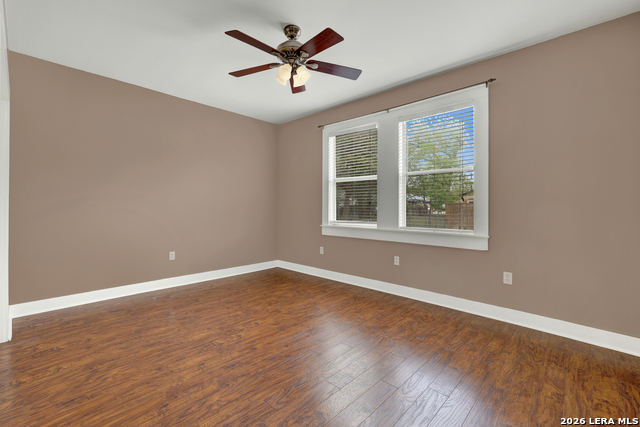 Image 19 of 36 For 465 Union Ave S