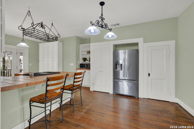 Image 9 of 36 For 465 Union Ave S