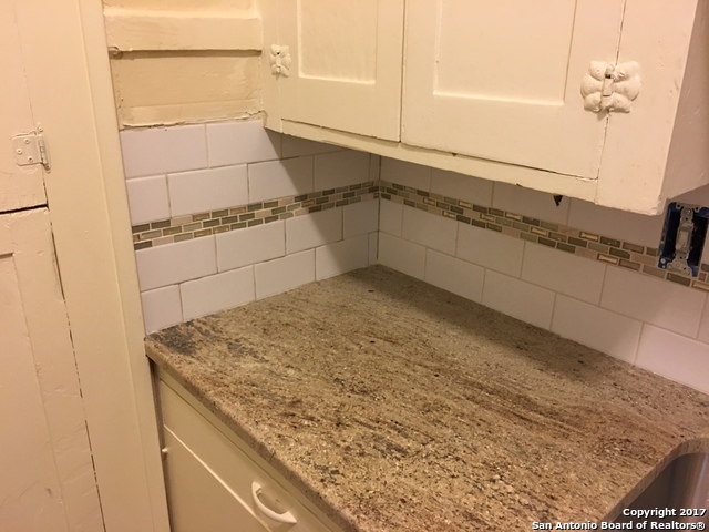 Image 9 of 14 For 438 Fulton  4