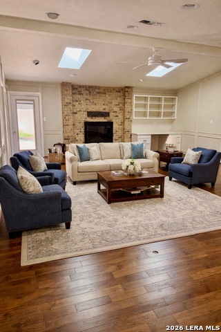 Image 4 of 24 For 408 Mulberry