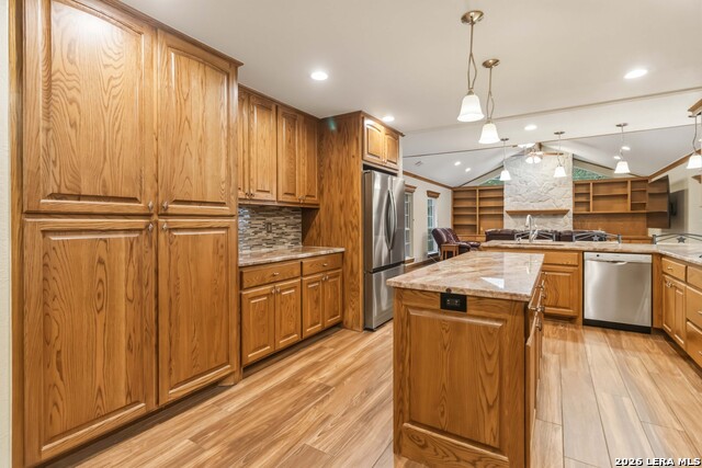 Image 12 of 48 For 21004 Hickory Bend